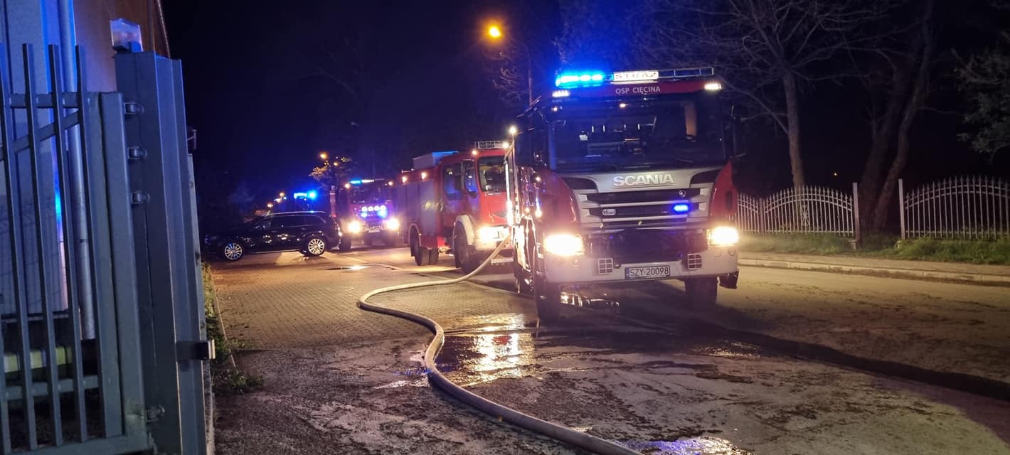 Nocna akcja strażaków w Węgierskiej Górce!